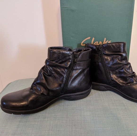 Clarks Booties - Picture 2 of 6